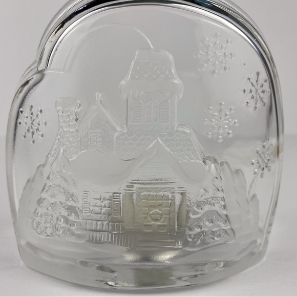 Luminarc etched glass candle holder, vintage 1991 Welcome Home winter scene - Picture 3 of 8